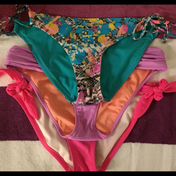 🔥One piece red and one White only Left!! VICTORIAS BIKINI BOTTOMS & Tops - Picture 7 of 8